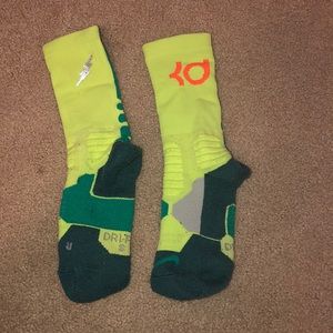 KD (Kevin Durant) kids Nike elite socks
